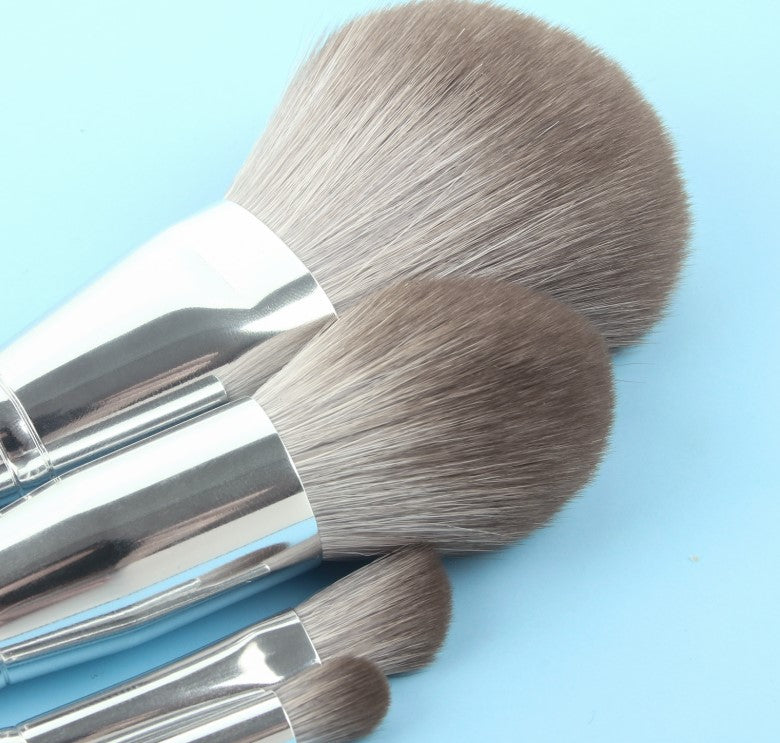 14-Piece High Quality Silver Makeup Brush Set Eye Shadow Foundation Blush & Highlighter with Powder Premium Brushes