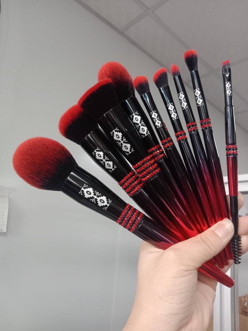 We are the source factory of makeup brushes. Custom orders are highly welcomed！
