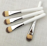 Nylon Hair Cosmetic Makeup Tool Facial Mask Applicator Brush Diy Silicone Face Mask Brush 1piece Fan Brush Wood MOQ 50 White